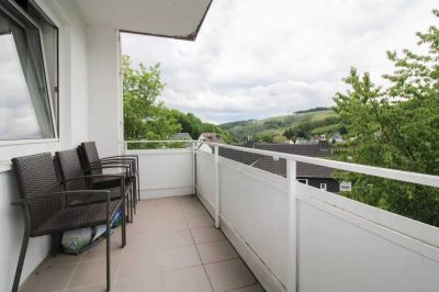 Eine schöne und Renovierte  3,5-Zimmer-Wohnung mit EBK und Balkon in Lüdenscheid