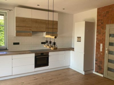 4-Zimmer-Einfamilienhaus mit schönem Garten in Wallerstein
