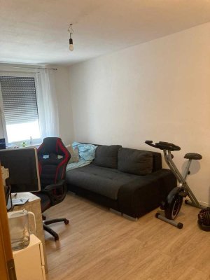 Stilvolle 2-Raum-Erdgeschosswohnung mit Veranda und EBK in Pforzheim - Dillweißenstein