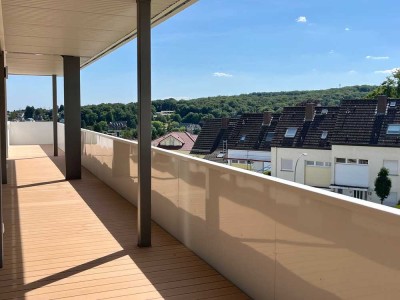 3-Zi. Apartment mit ca. 36 m² SW-Panorama-Balkon / 2 Bäder / 2 Schlafzimmer / Einbauküche inkl..!!!
