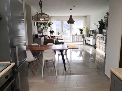3 Zimmer, Südbalkon, Küche, Bad