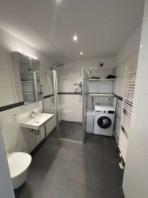 ++ Attraktive möblierte 2-Zimmer-Wohnung mit Balkon und Tiefgarage in Dresden ++