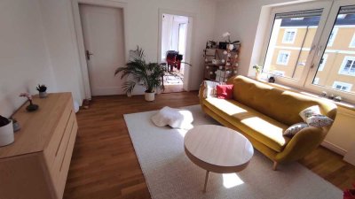 Stilvolle helle 3,5-Raum-Wohnung mit Balkon