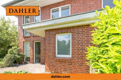 Solide Doppelhaushälfte mit Baugenehmigung zur architektonisch gelungenen Erweiterung auf 210 m² Woh
