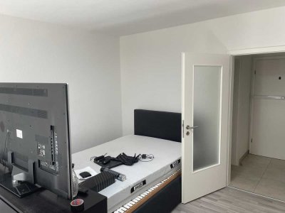 Vermietete, geschmackvolle, vollständig renovierte 1-Raum-Wohnung in Eschborn
