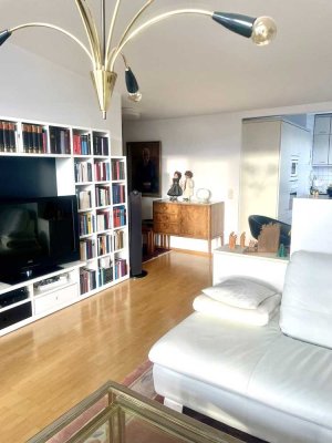 3-Zimmer-Wohnung mit Dachterrasse und EBK in Reutlingen mit Blick auf die Achalm