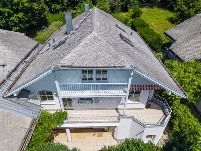 Großzügiges und sehr charmantes Haus direkt am Waldrand