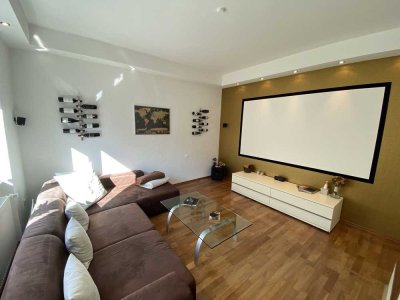 Luxuriös ausgestattete helle 2-Zimmerwohnung mit Gartenblick in Westparknähe