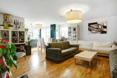 !Ihr neues Domizil!
Freie und zentral gelegene Wohnung mit Süd/Westbalkon in Alpennähe gesucht?
