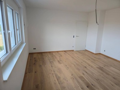 Hochwertige 3-Zimmer Erdgeschosswohnung mit Garage in Wels
