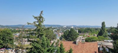 "Provisionsfrei" Traumhafte Dachterrassenwohnung mit Fernsicht in Top-Lage - Erstbezug mit Tiefgarage