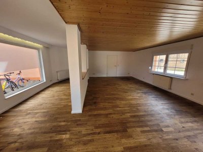 *Provisionsfrei* großzügige 2-Zimmer-Altbauwohnung Swisttal-Miel