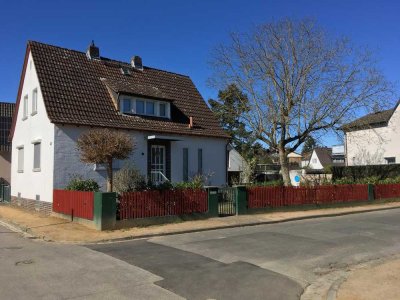 Frisch renoviertes Einfamilienhaus mit Garten in Arheilgen zu vermieten
