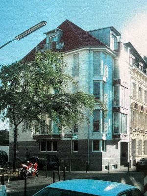 Außergewöhnliches Stadthaus, 183 qm Wohnfläche, mit kleinem Garten