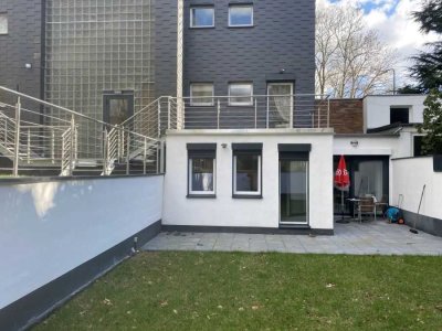 Neubau Wohnung mit Garten in toller Lage - Grafenberg