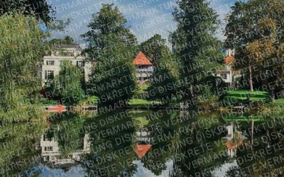 Elegante Villa im Landhausstil der 1930er-Jahre mit zwei Wohneinheiten