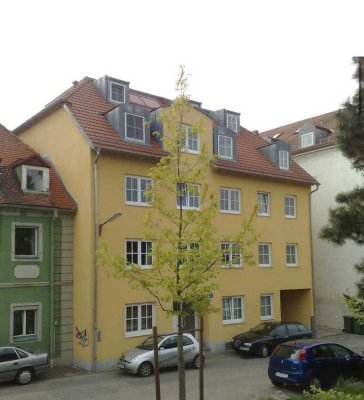 VERMIETET! Wohlfühlwohung mit großer Terrasse und Gartenanteil