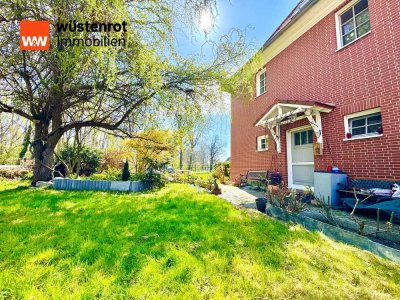 Ruheoase direkt am Abtnaundorfer Park mit Kamin, Terrasse & charmantem Grundstück