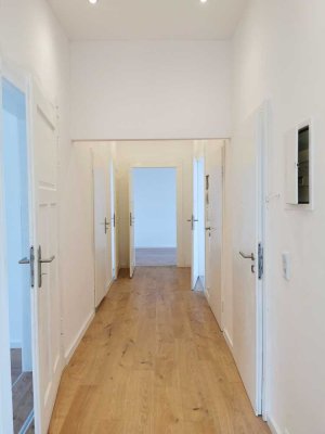 FRISCH SANIERTE 6 ZIMMER WOHNUNG