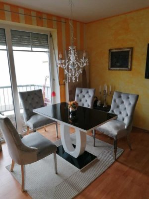 Freundliche 1-Zimmer-Wohnung mit Balkon und Einbauküche in Bad Rodach