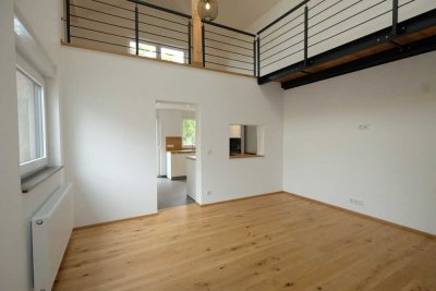 Stilvoll wohnen - mit Hausgefühl, Galerie und Terrasse, Einhausen Zentrum