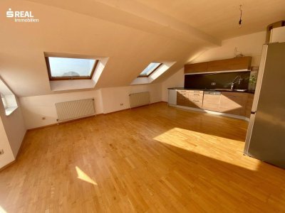 2 Schlafzimmer, großer Wohnsalon, ca. 93 m² + 6 m² Terrasse