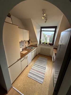 Perfekte 3,5-Zimmer-Maisonette-Wohnung mit Balkon und EBK in perfekter Lage