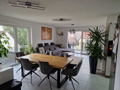 DONAUESCHINGEN
Mitten in der Stadt
traumhafte 4-Zimmer-Wohnung
1. OG-Wohnung/4