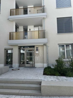 Erstbezug ! Traumhafte 3-Wohnung mit Balkon in München Feldmoching