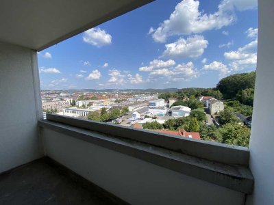 Modernisierte 1-Zimmer-Whg. mit EBK und Balkon mit Blick über Kaiserslautern