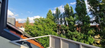 Schickes Penthouse mit Aufzug in der City! Dachloggia mit Ausblick ins Grüne