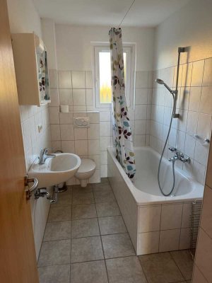 Helle 2 Zimmer Wohnung zu vermieten!