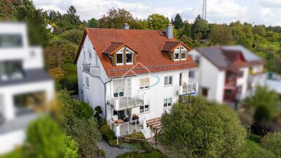 Familienfreundliche Doppelhaushälfte mit gepflegtem Garten und Zierteich