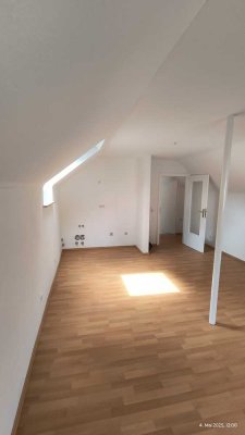 Kleine feine Wohnung in Karlstein-Dettingen