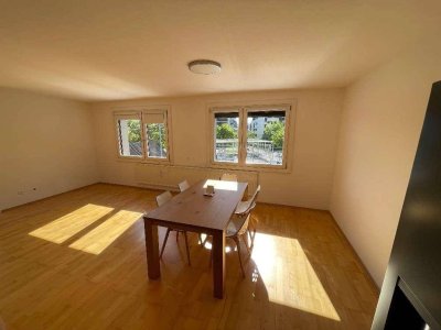 ZENTRALE helle große hochwertige 4 Zimmer Wohnung nahe alte Donau 90m2