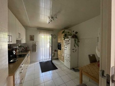 Ludwigsburg City: 4 Zi Wohnung mit Balkon und Garage