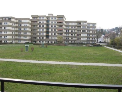 Helle 2-Zimmer Wohnung mit Balkon im 1. OG in Stuttgart-Botnang