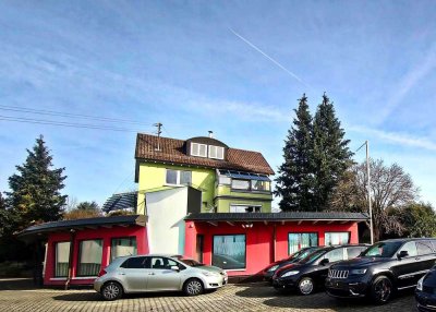 Einfamilienhaus mit ELW ( 11 Zimmern ) und Gewerbeanteil - vielseitig nutzbar