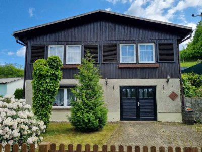 Freistehendes Einfamilienhaus mit Garage in ruhiger Waldrandlage mit Blick über Ilfeld.