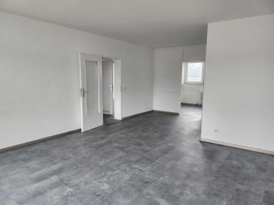 Gepflegte 3 Zimmer Wohnung mit Balkon