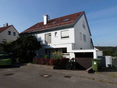 Exklusive, gepflegte 2-Zimmer-Terrassenwohnung mit EBK in Remseck am Neckar