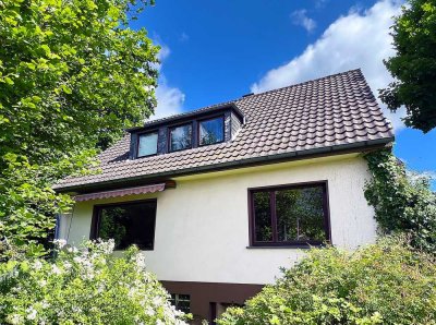 � Fünf Zimmer. Drei Etagen. Ein Zuhause. Einfamilienhaus in Siegburg! Keller. Garage. Garten �