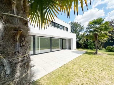 LuxusCubus mit Terrasse und Garten in Bestlage im Hahnwald