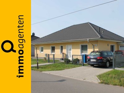 Schönes 4 Zi  Haus mit großem Garten und Garage in ruhiger Lage von Rehfelde