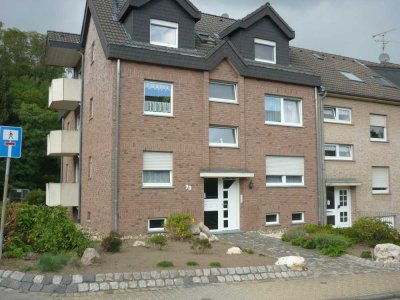 Freundliche 2-Zimmer-Wohnung mit gehobener Innenausstattung mit Balkon in Alsdorf