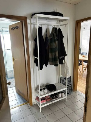 Zwischenmiete Sep. – Dez.: Vollmöblierte 3-Zimmer-Wohnung mit Balkon und Garten in ruhiger Lage