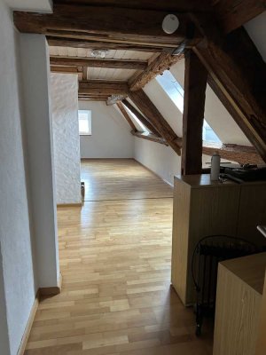 gemütliche Dachgeschosswohnug im schönen Niederweiler