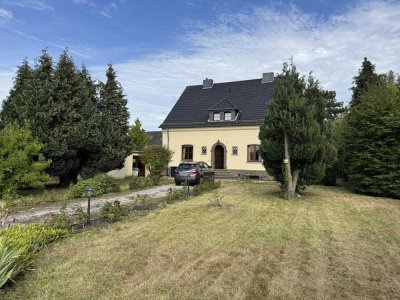 Repräsentatives Einfamilienhaus mit Geschichte und Charakter