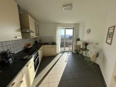 Traumwohnung mit Weitsicht vom Balkon!!!
