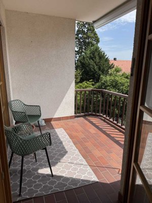 Traumhaft schöne, helle 2 Zimmer Wohnung mit Top Aussicht und 2 Balkone